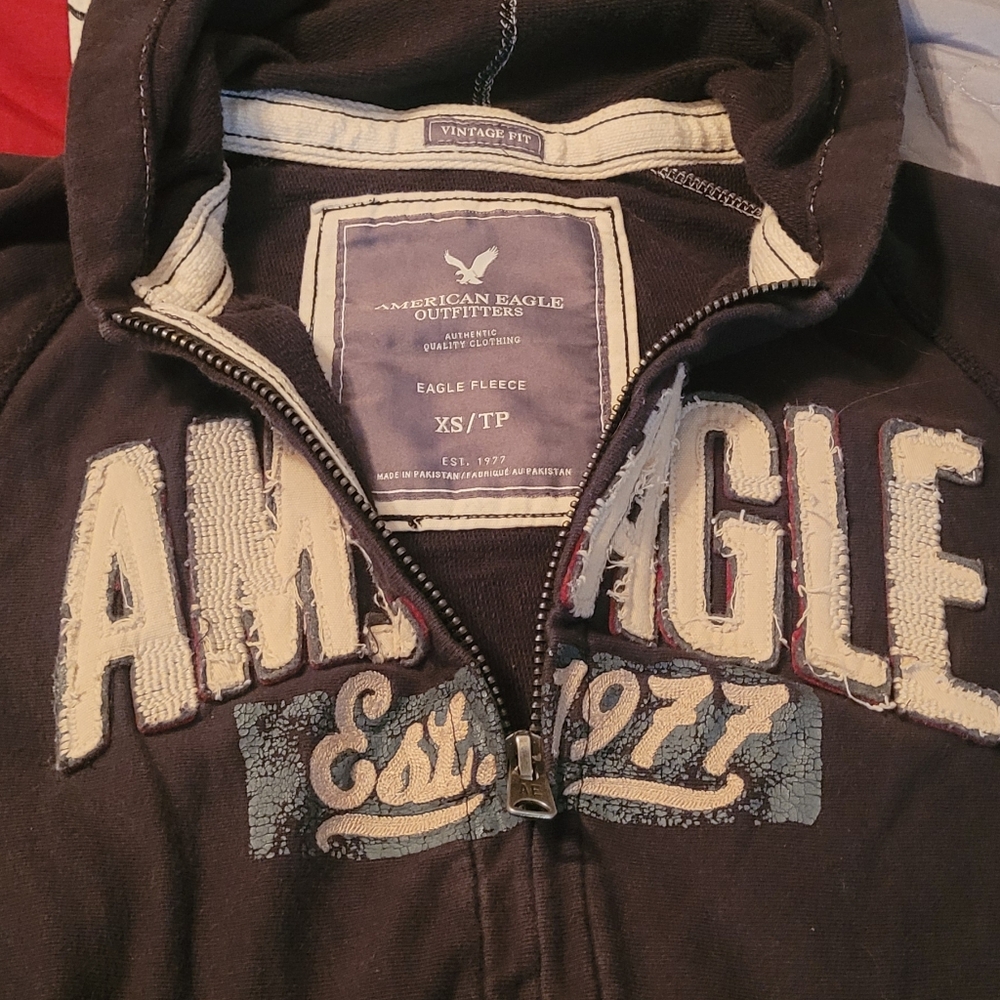 American Eagle Hooded zip up front heavy duty NWOT SM MENS Or WOMENS MEDIUM